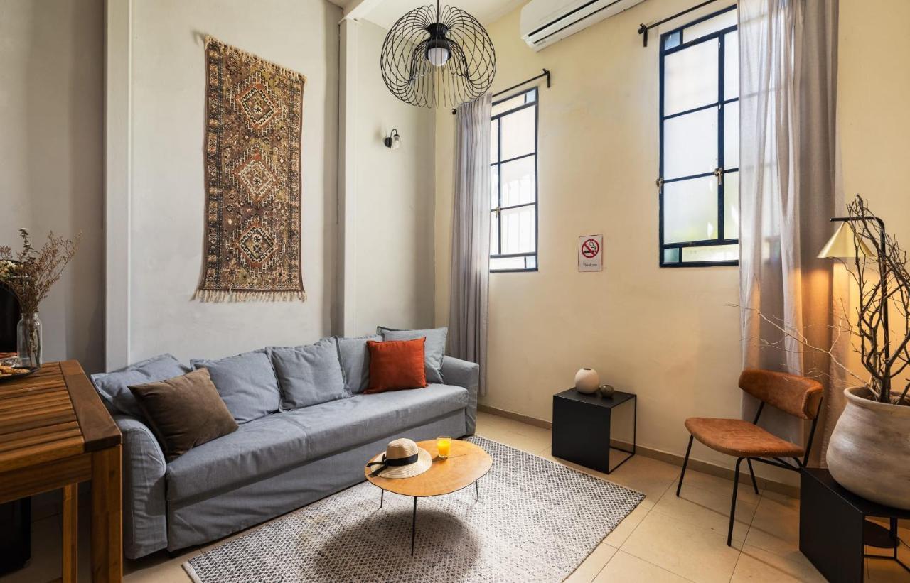 By The Beach Cozy Apt *